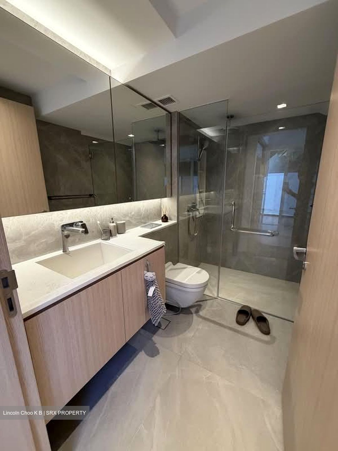 Brighton Crescent (D19), Terrace #590961651